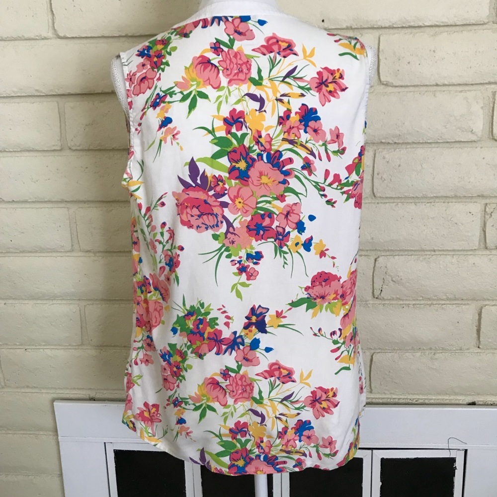 Beautiful 100% Silk floral sleevess blouse (H25) - Picture 5 of 6